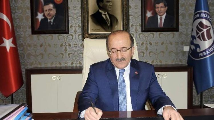 Başkan Gümrükçüoğlu, Ankara’daki Temaslarının Olumlu Geçtiğini Belirtti