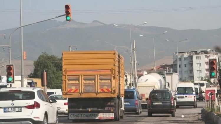 Menemen, Yol Sorununa Çözüm İstiyor