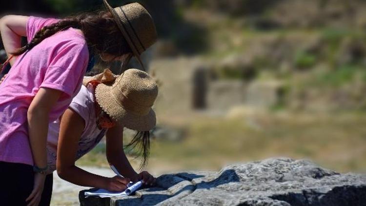 Karadeniz’in Efes’inde Kazı Çalışmaları Devam Ediyor