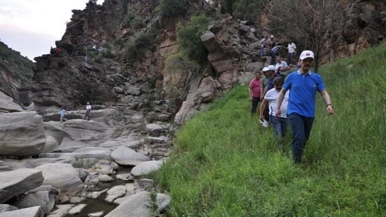 Uşak’ın Doğa Harikası Taşyaran Vadisine Yatırım Planlanıyor