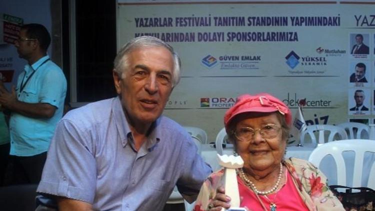 101 Yaşındaki Ünlü Sümerolog Didim’de Okurlarıyla Buluştu