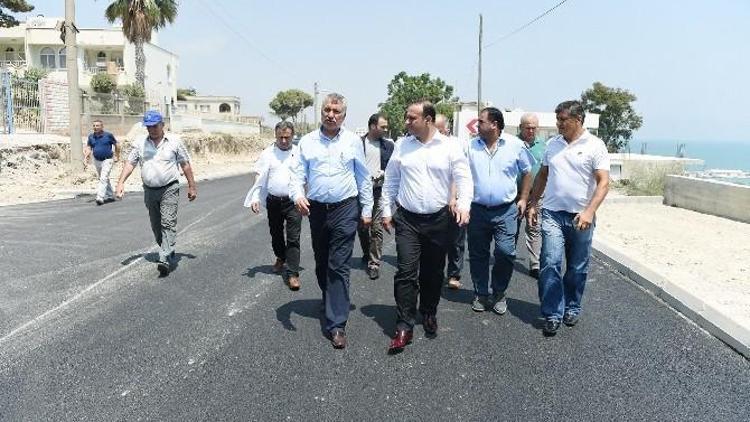 Seyhan Belediyesi Karataş’ın Yollarını Asfaltlıyor