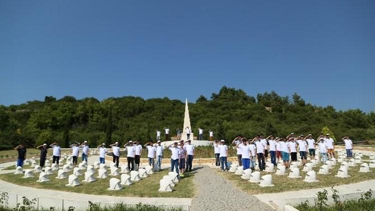 Zeytinburnulu Gençler Seyit Onbaşı’nın Mermisini Omuzladı