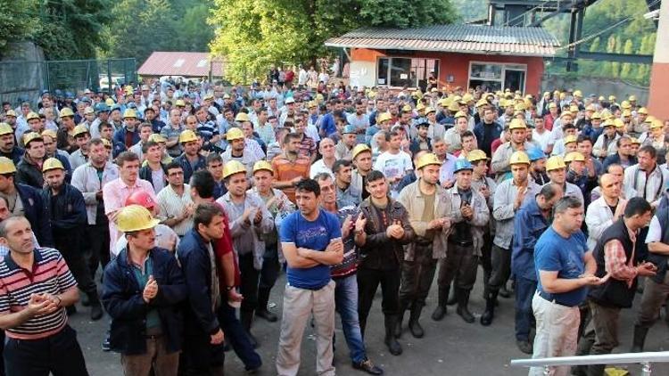 GMİS Yönetimi, Üzülmez’de Madenciyi Ziyaret Etti