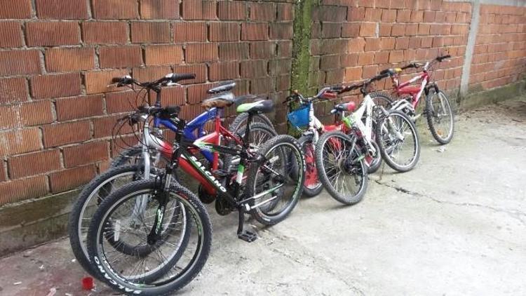 Bisiklet Hırsızları Tutuklandı