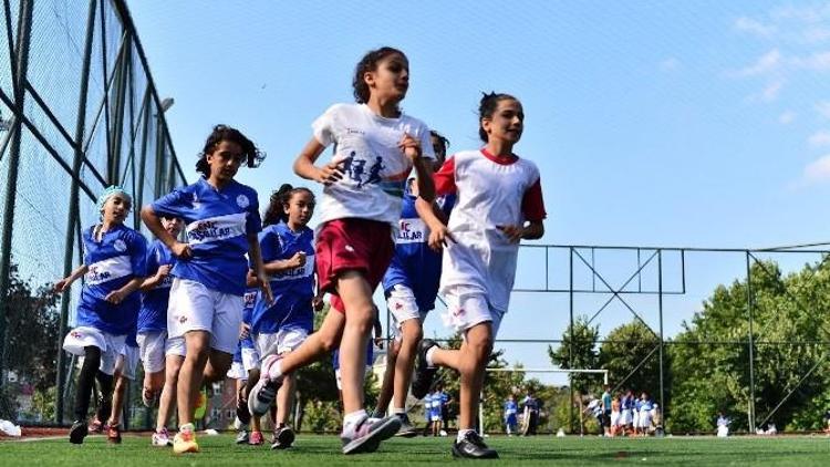 Atletizmde Türkiye Üçüncüsü Beyoğlu Yaz Spor Okullarından Çıktı