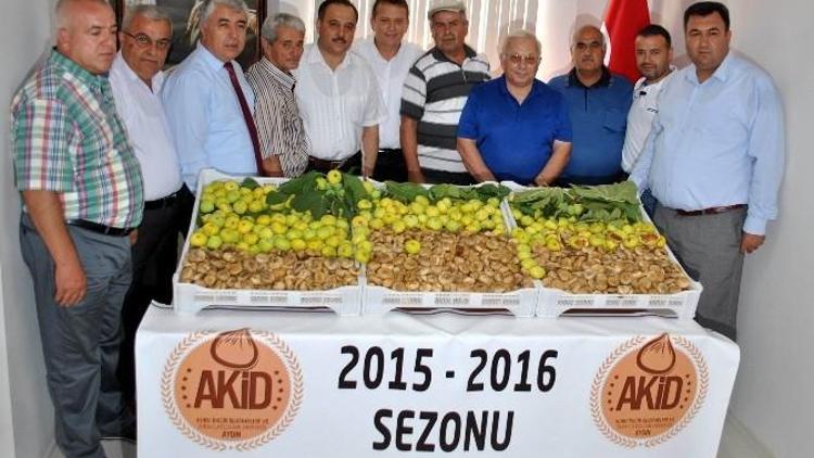 Aydın’da Sezonun İlk Kuru İnciri Borsaya Teslim Edildi