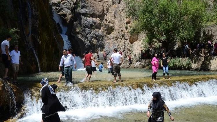 Günpınar Şelalesi’ne İlgi Büyük