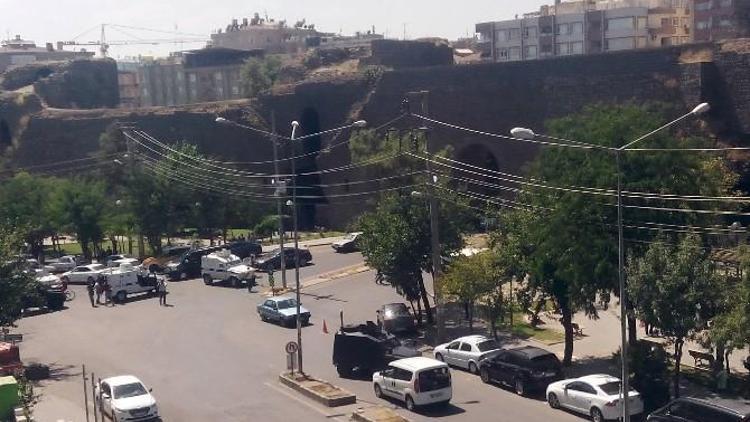 Diyarbakır’da Bombalı Araç Paniği