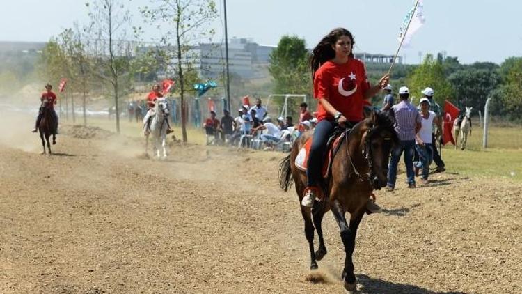 Rahvanlar Kayapa’da Tozu Dumana Kattı