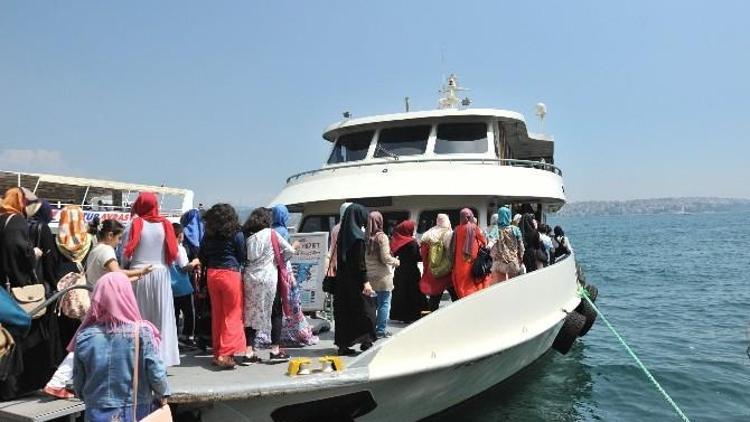 Kur’an Kursu Öğrencilerine İstanbul Turu