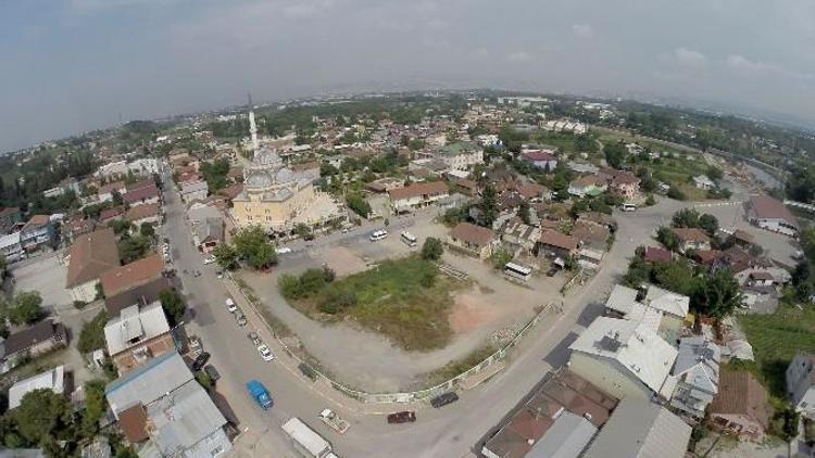 Başiskele Mehmetağa Mahallesi Kent Meydanı Yapımı Başlıyor