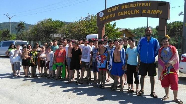 İzmit Belediyesi Çocuklara Bedava Tatil Yaptırıyor