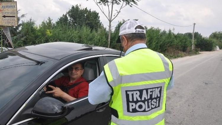 Emniyet Kemeri Takan Sürücülere Teşekkür, Takmayanlara Ceza