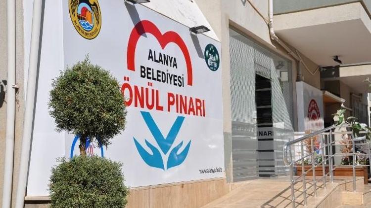 Alanya Gönül Pınarı, Bin 750 İhtiyaç Sahibini Giydirdi