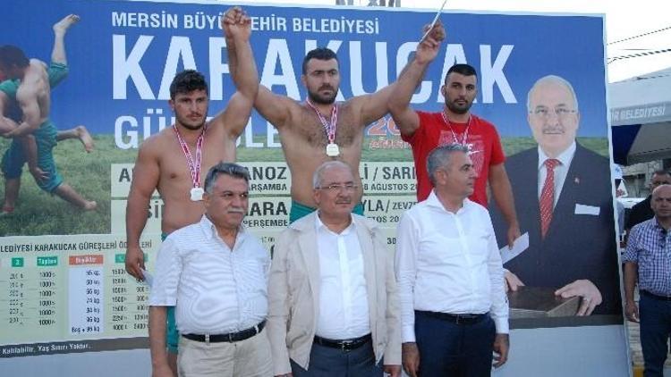 Silifke Karakucak Güreşlerinde Başpehlivan Süleyman Aykırı