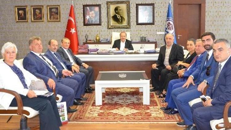 Trabzon Dernekler Federasyon Başkanı Demir’den Başkan Gümrükçüoğlu’na Ziyaret