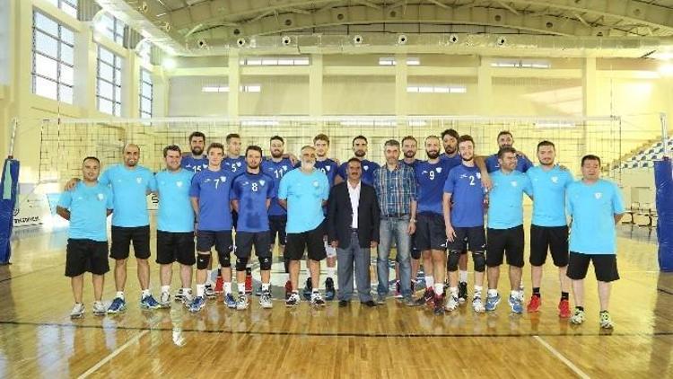 Şahinbey Belediyesi Voleybol Takımı Yeni Sezon Hazırlıklarını Sürdürüyor