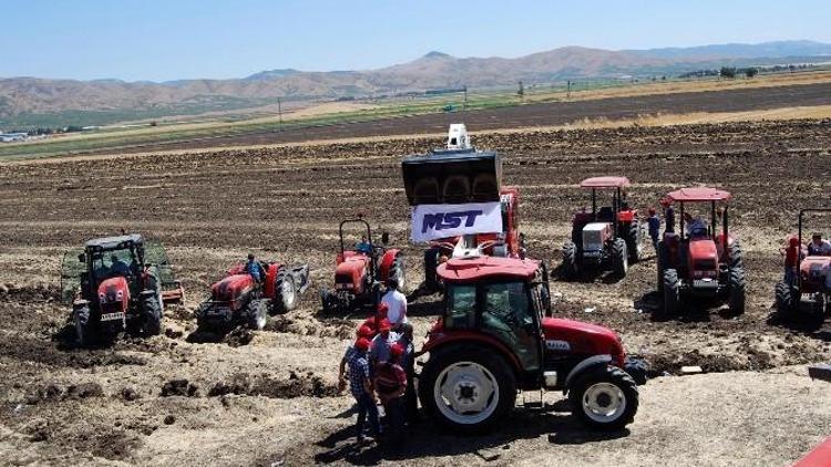 Başak Traktörle ’Tarla Günleri’