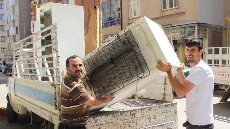 İkinci El Eşya Satanlar Öğrencileri Bekliyor