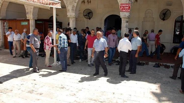 Öldürülen Eski AK Partili Başkan İçin Gıyabi Cenaze Namazı