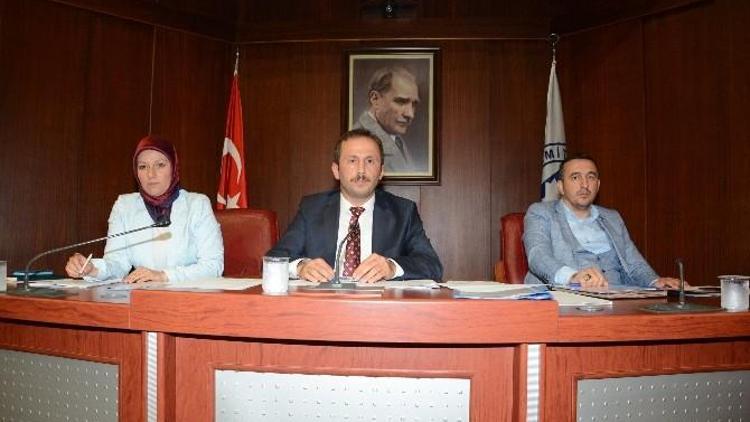 İzmit Belediyesi Meclis Toplantısı Yapıldı