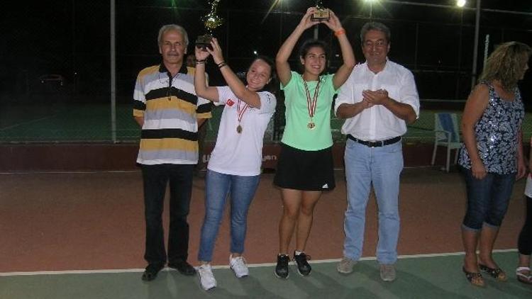 Gönen’deki Tenis Turnuvası Sona Erdi