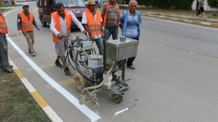 Akçakoca Belediyesinden Yol Çizgi Çalışması