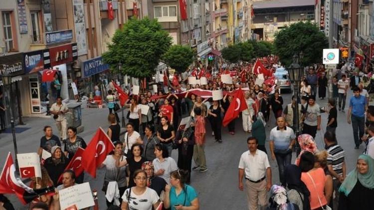 Kırıkkale’de Teröre Lanet, Şehide Saygı Yürüyüşü