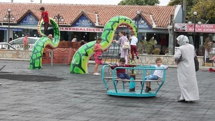 Tekirdağ’da Çocuklar Tatilin Son Günlerini Oyun Parklarında Değerlendiriyor