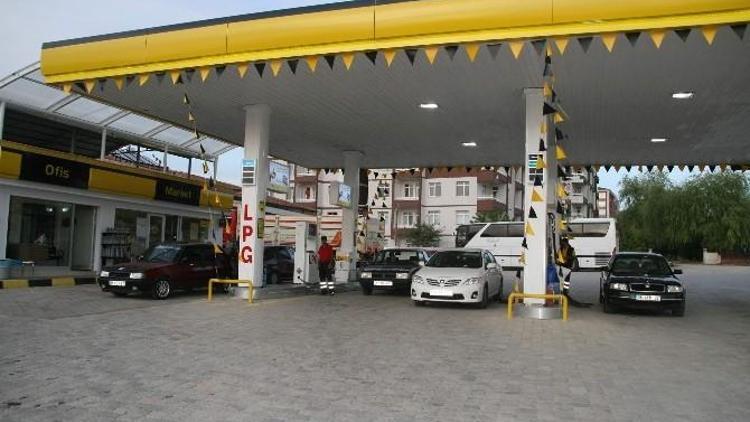 Yozgat’ta Ucuz LPG’ye Sürücülerin İlgisi Yoğun Oldu