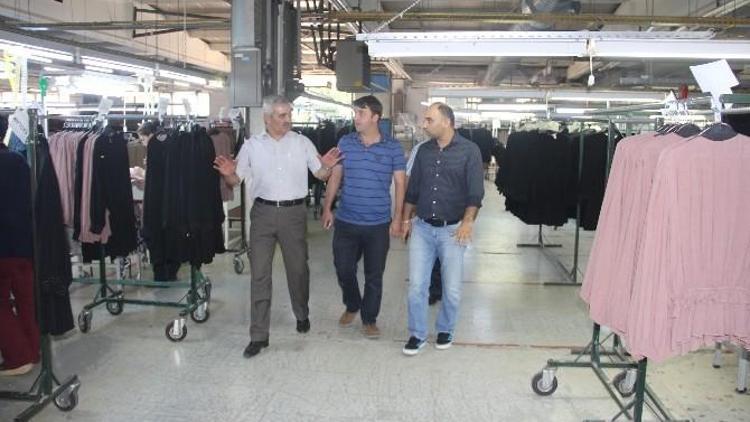 Başkan Karataş’tan Tekstil Fabrikasına Ziyaret