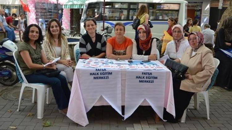 Halk Eğitimin Çalışmalarıyla İlgili Broşürler Dağıtıldı