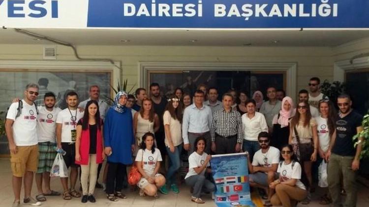 Gençlik Topluluğu For Better World Community Engelliler Dairesi’ni Ziyaret Etti