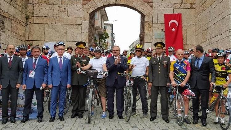 Pedallar Kuruluştan Kurtuluşa Çevrildi