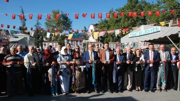 Tokat’ta El Sanatları Fuarı Açıldı