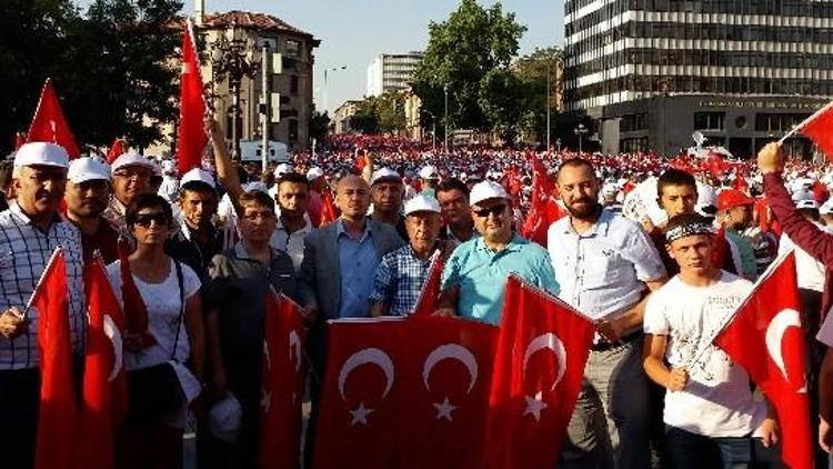 Ayto “Teröre Hayır, Kardeşliğe Evet” İçin Yürüdü