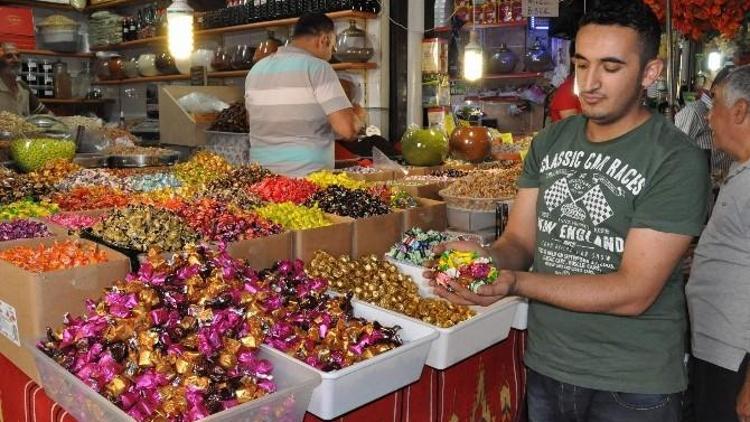 Tatlıcı Ve Şekercilerde Yoğunluk