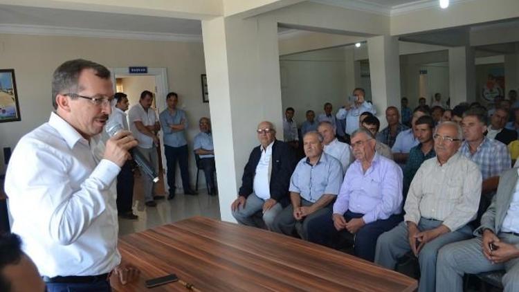 AK Partili Aydemir, Kula’da Bayramlaşma Programına Katıldı