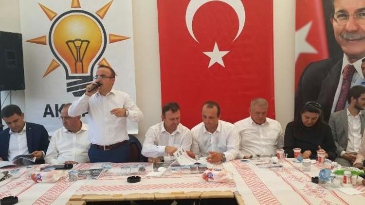 AK Parti Çanakkale Milletvekili Adayları Teşkilat Üyeleriyle Bayramlaştı