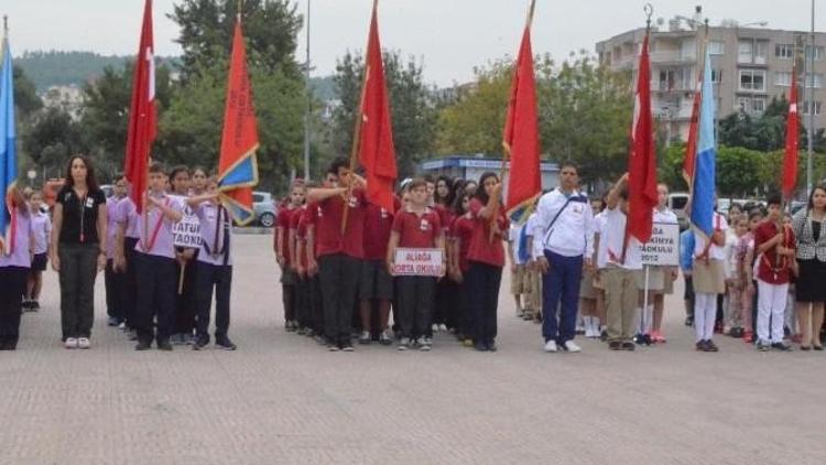 İlköğretim Haftası Aliağa’da Törenle Kutlandı