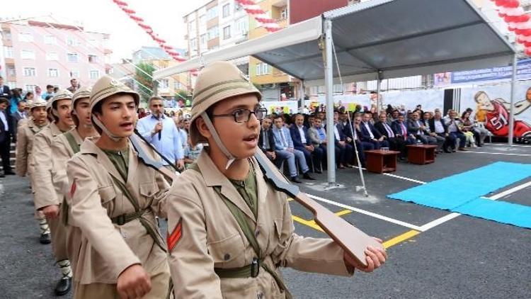 Esenler’de Eğitime Coşkulu Açılış