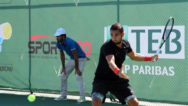 Ağrı Tenis Turnuvasına Ev Sahipliği Yapıyor