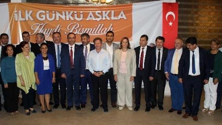 AK Parti Adaylarını Tanıttı