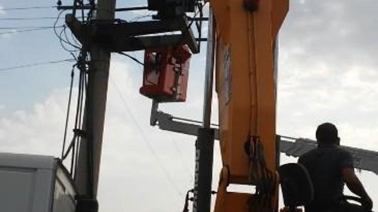 Şırnak’ta Tahrip Olan Elektrik Hatlarının Onarımına Başlandı