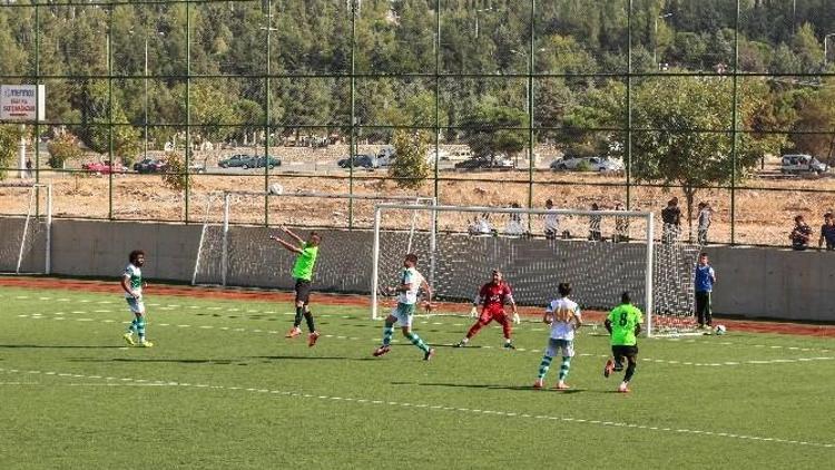 Şehitkamil Belediyespor 2’de 2 Yaptı