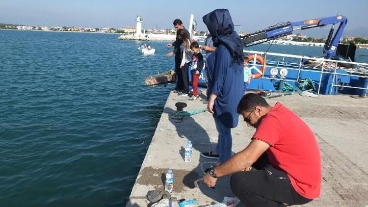 Burhaniye’de Yat Limanı Amatörlerin Mekanı Oldu