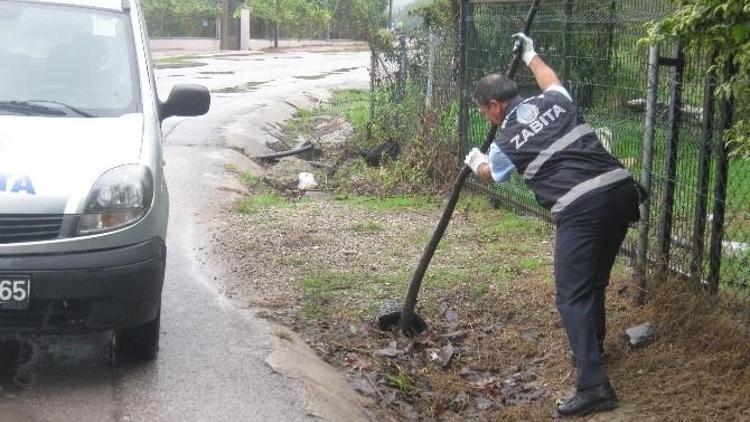 Kartepe Zabıtası Su Baskınlarına Karşı Önlemlerini Aldı