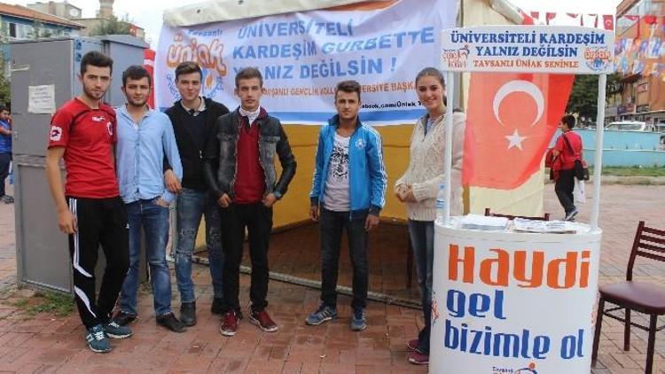 Üniversite Gençleri İçin Stand Açıldı