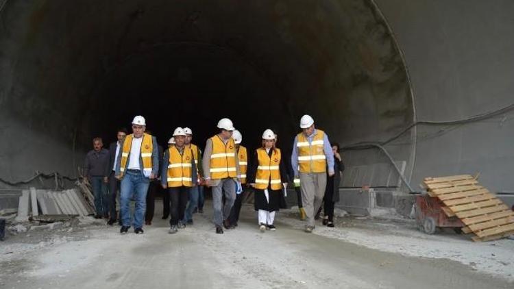 Çalık: “Yeni Kömürhan Köprüsü Ve Tüneli 2017’de Açılıyor”